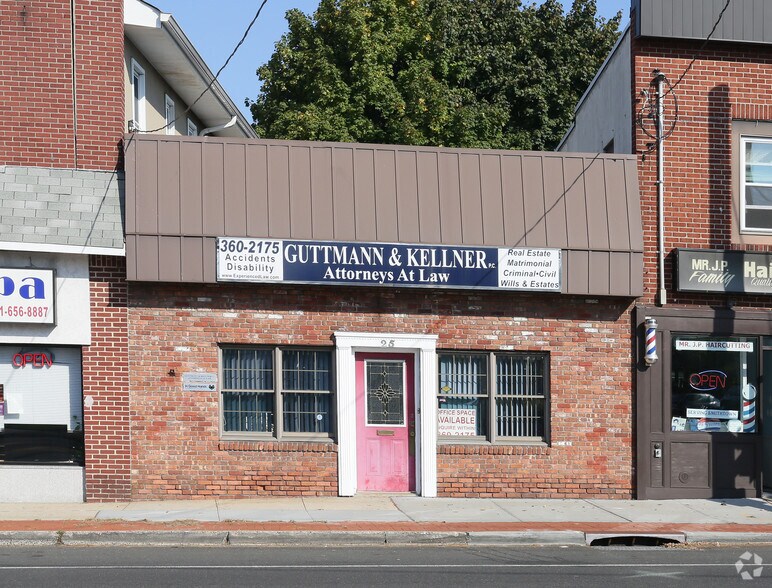 More Photos Of 25 W Main St, Smithtown Office For Sale