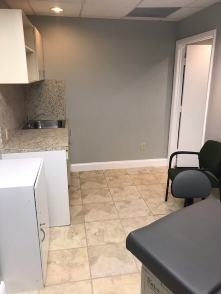 More Photos Of 1 SW 129th Ave, Pembroke Pines Medical For Lease