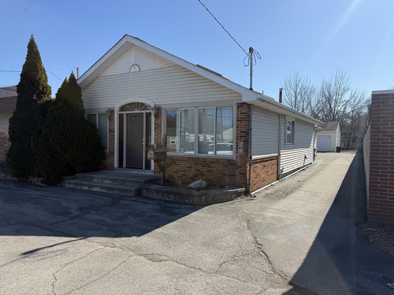 Primary Photo Of 2229 W Laskey Rd, Toledo Office For Sale