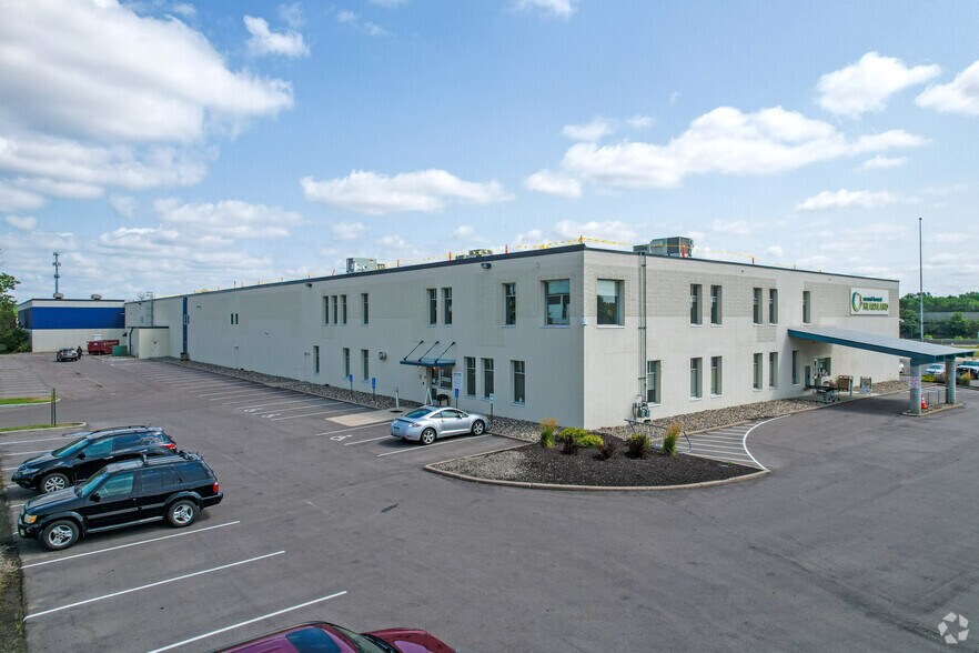 More Photos Of 1140 Gervais Ave, Maplewood Warehouse For Lease