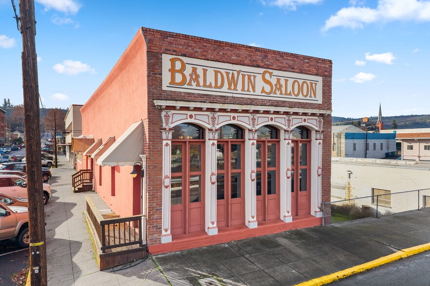 More Photos Of 205 Court St, The Dalles Restaurant For Sale