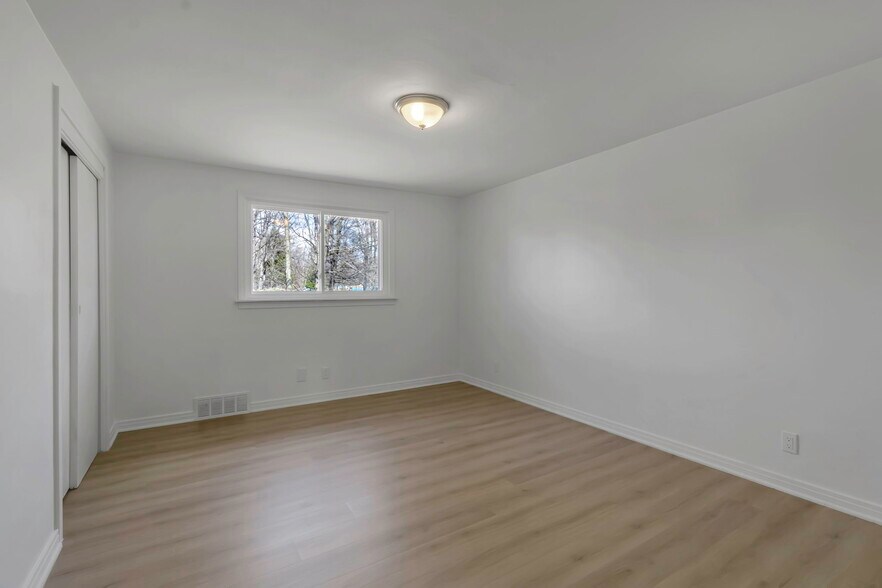 More Photos Of 12482 Broadway St, Alden General Retail For Sale