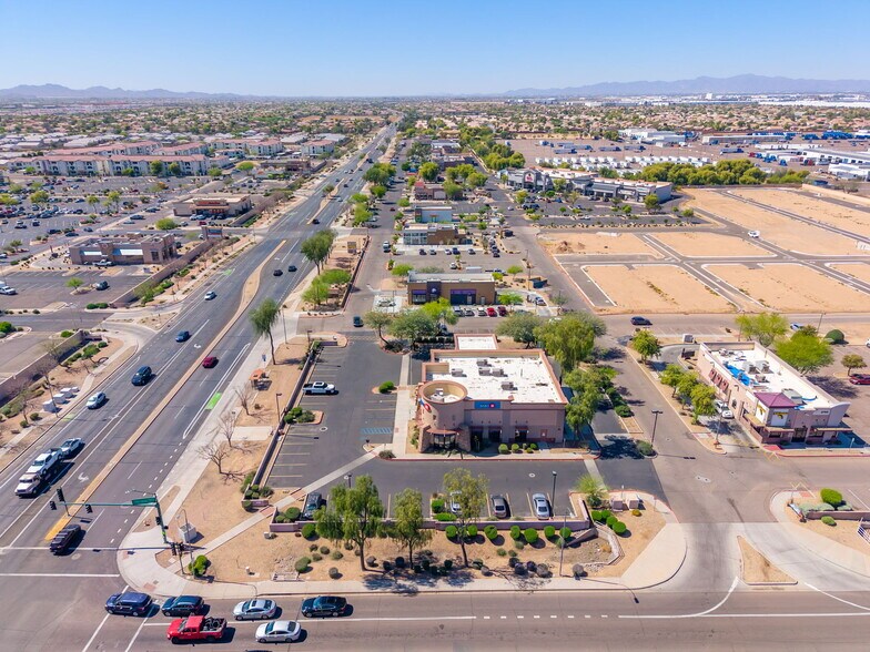 More Photos Of 7510 W Lower Buckeye Rd, Phoenix Freestanding For Lease