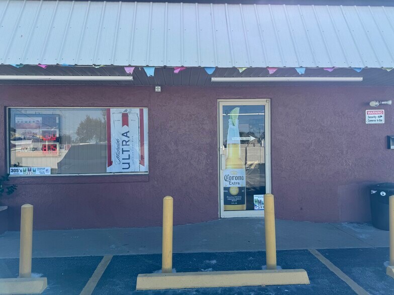 More Photos Of 38010 15th Ave, Zephyrhills Freestanding For Sale