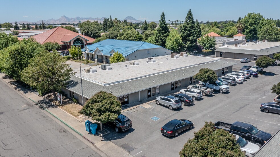 More Photos Of 1547 Starr Dr, Yuba City Office For Sale