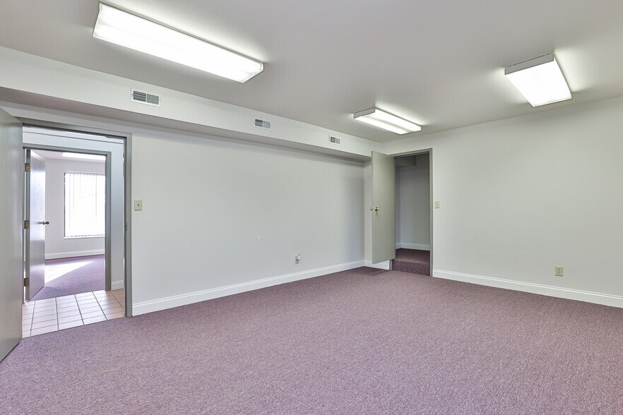 More Photos Of 3989 S US Route 42, Lebanon Office For Sale