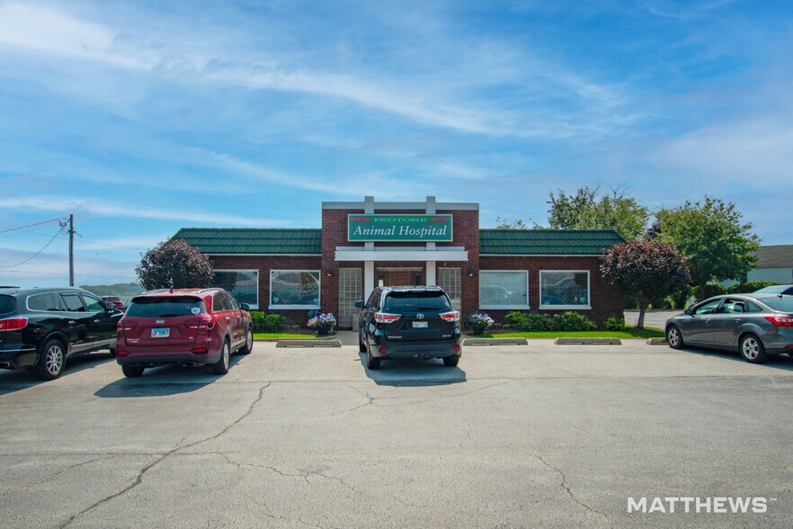 Primary Photo Of 431 S Governors Hwy, Peotone Veterinarian Kennel For Sale