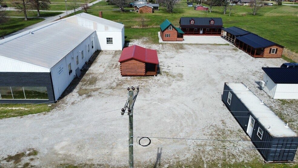 More Photos Of 677 S Cardinal Ln, Scottsburg Industrial For Sale