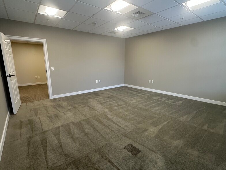 More Photos Of 10 N Church St, West Chester Coworking Space