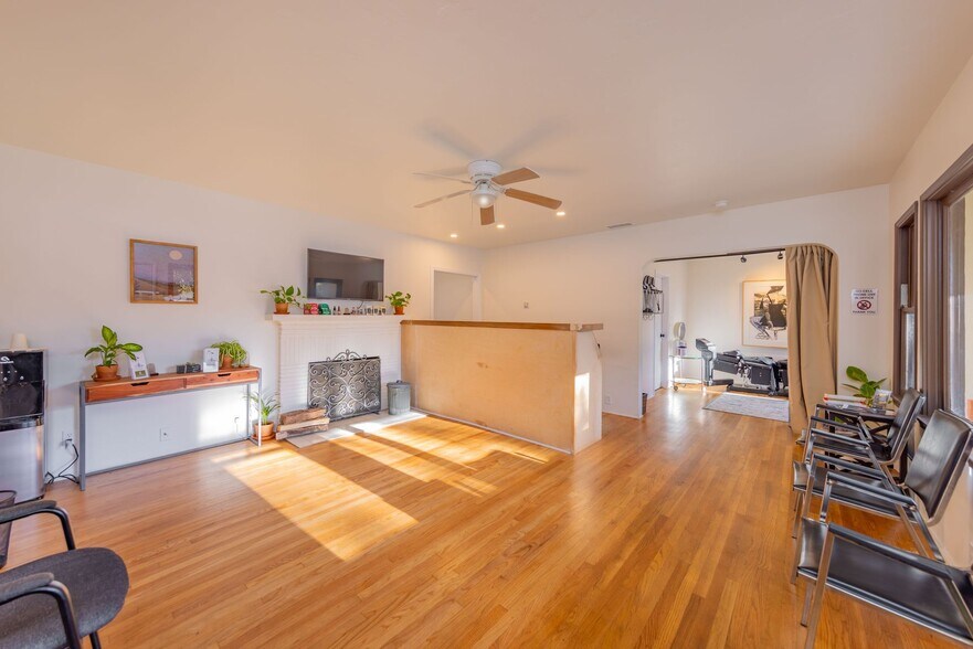 More Photos Of 302 N Montgomery St, Ojai Office Residential For Sale