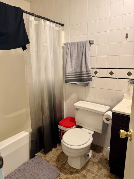 More Photos Of 230 E Water St, Slippery Rock Apartments For Sale