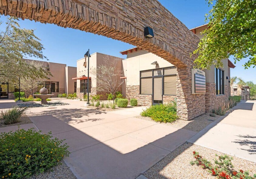 More Photos Of 10037 E Dynamite Blvd, Scottsdale Office For Sale