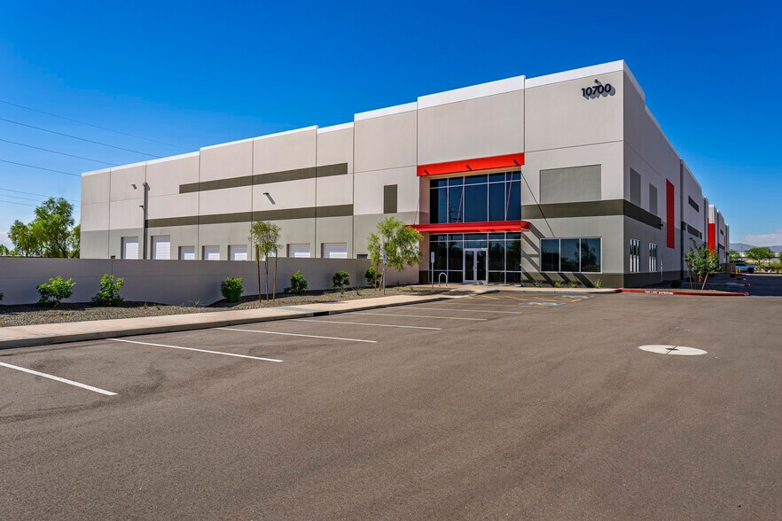 More Photos Of 10700 N 132nd Ave, Surprise Industrial For Sale