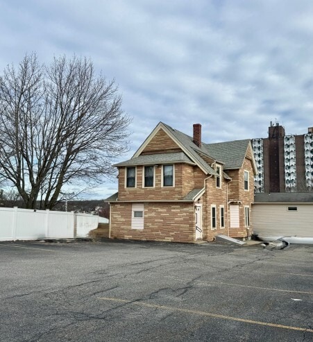 More Photos Of 24 Lake Ave, Worcester Storefront Retail Office For Sale