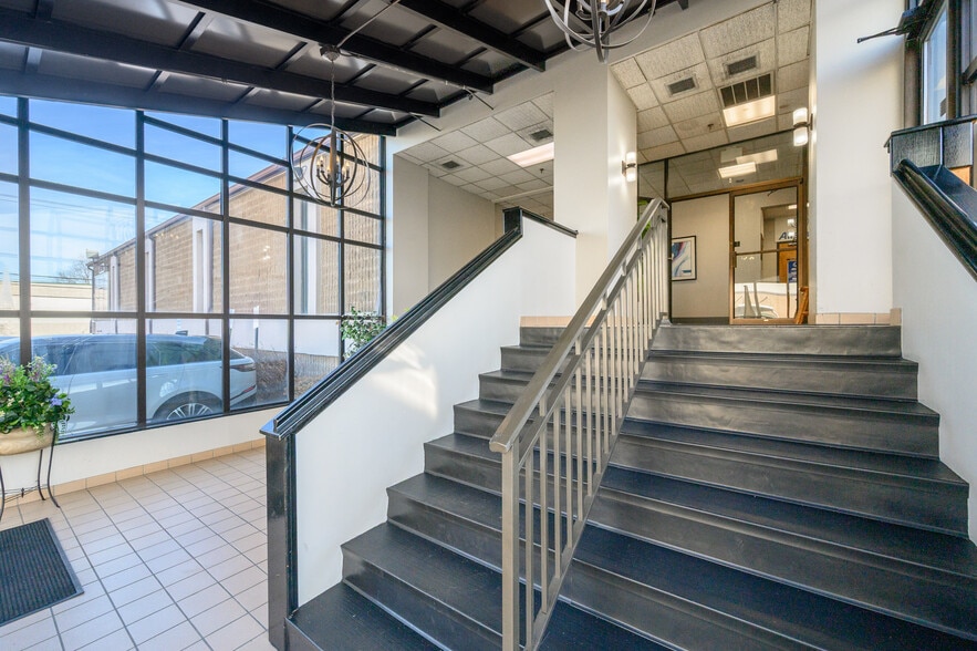 More Photos Of 17-10 River Rd, Fair Lawn Office For Sale