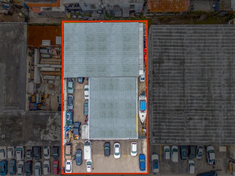 More Photos Of 1040 E 29th St, Hialeah Warehouse For Sale
