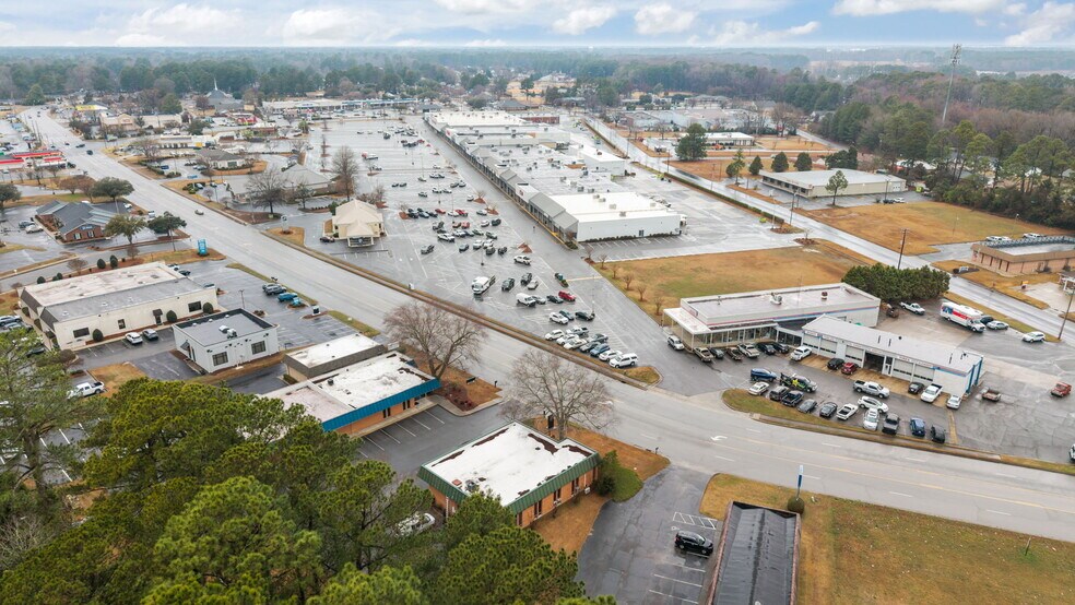 More Photos Of 508 Plaza Blvd, Kinston Office For Sale