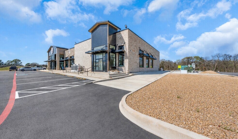 More Photos Of 24782 Interstate 20 W, Lindale General Retail For Lease