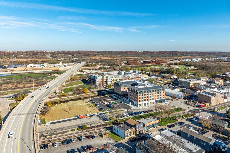 More Photos Of 225 Canal St, Lemont Apartments For Lease