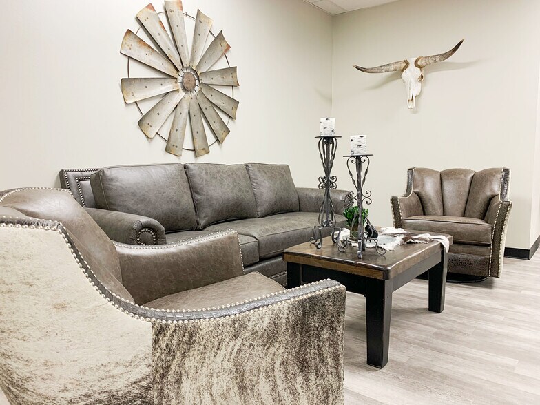 More Photos Of 3300 N A St, Midland Unknown For Lease