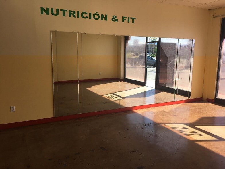 More Photos Of 3210-3228 N Rancho Dr, Las Vegas Unknown For Lease
