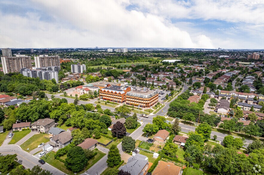 More Photos Of 3852 Finch Ave, Toronto Office For Sale