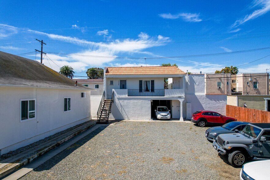 More Photos Of 1121 Pacific Ave, Long Beach Apartments For Sale