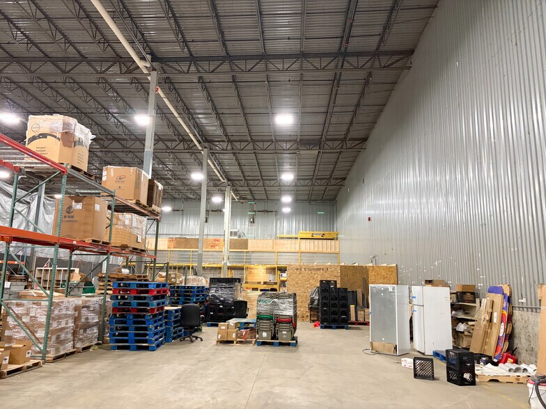 More Photos Of 1042-1050 W Swanzey Rd, Swanzey Warehouse For Sale