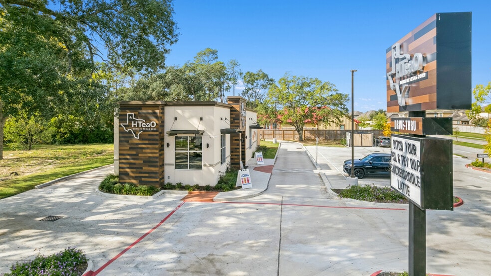 More Photos Of 1935 Avenue D, Katy Freestanding For Sale