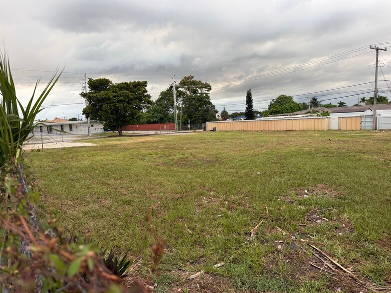Primary Photo Of 291 W 49th St, Hialeah Land For Lease