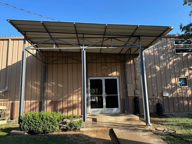 Primary Photo Of 400 Uhland Rd, San Marcos Unknown For Lease