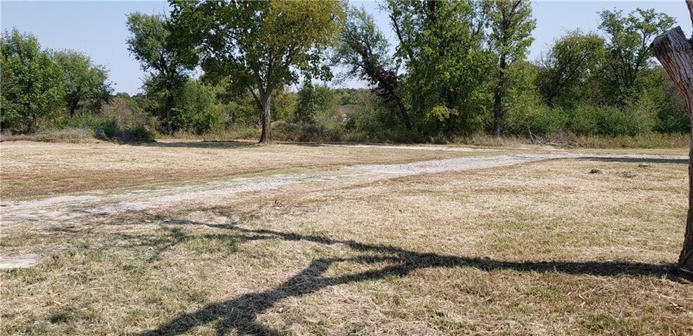 More Photos Of 19909 Indian Meridian Rd, Pauls Valley Storefront For Sale