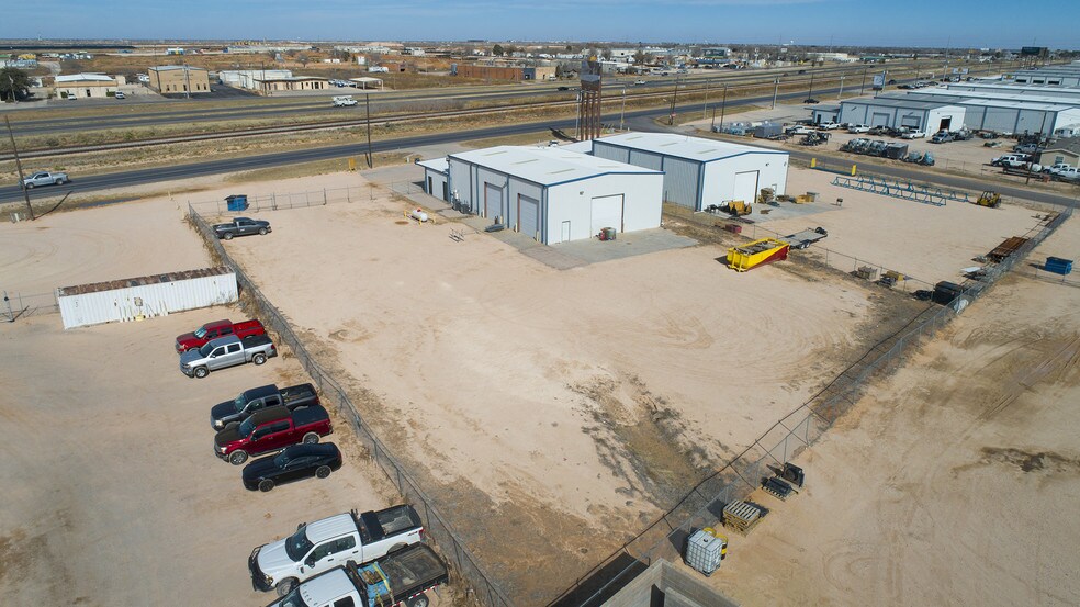 More Photos Of 7907 W Industrial Ave, Midland Warehouse For Lease