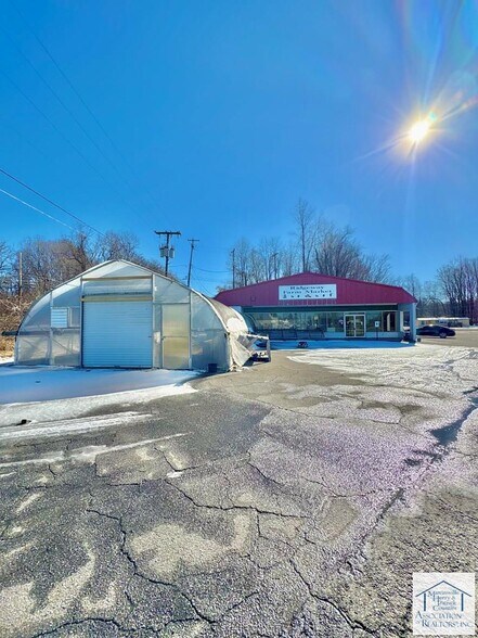 More Photos Of 6697 Greensboro Rd, Ridgeway General Retail For Sale