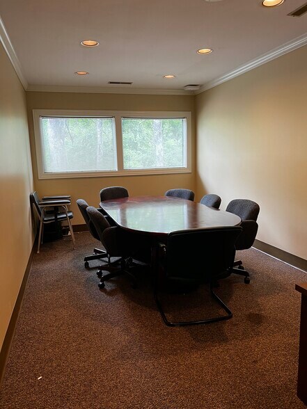 More Photos Of 89 Hospital Dr, Brevard Medical For Lease