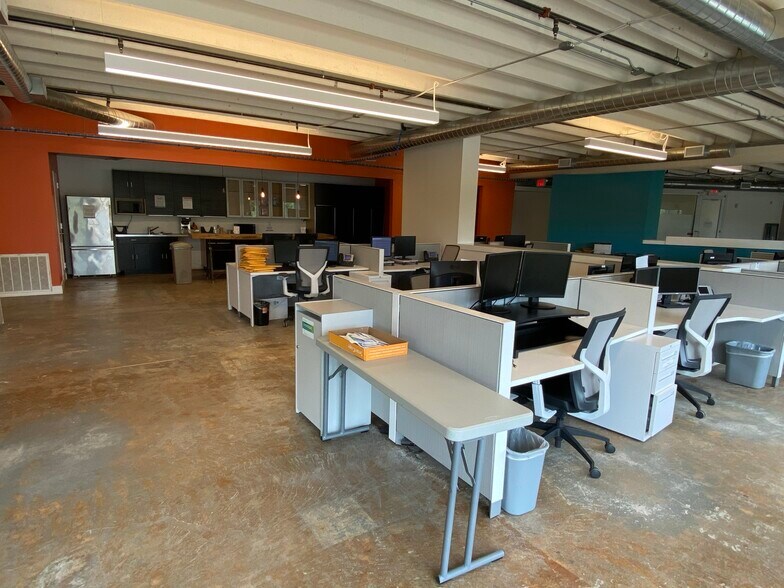 More Photos Of 2808 Caroline St, Houston Coworking Space