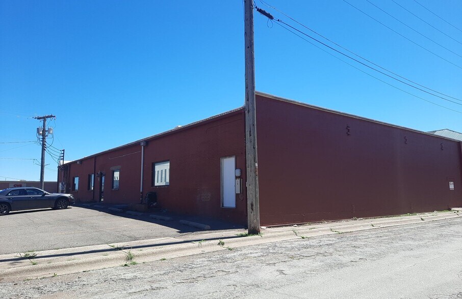 More Photos Of 1505 W Lincolnway, La Porte Freestanding For Lease