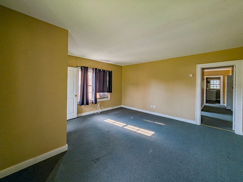 More Photos Of 521 SE 5th Ave, Moultrie Apartments For Sale