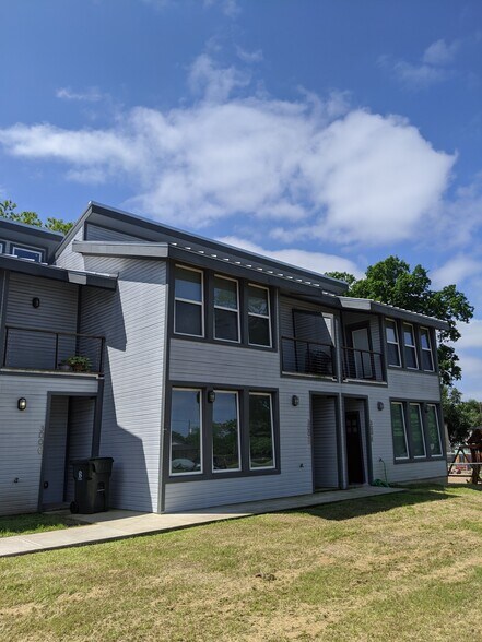 More Photos Of 300 N Parker Ave, Bryan Apartments For Sale