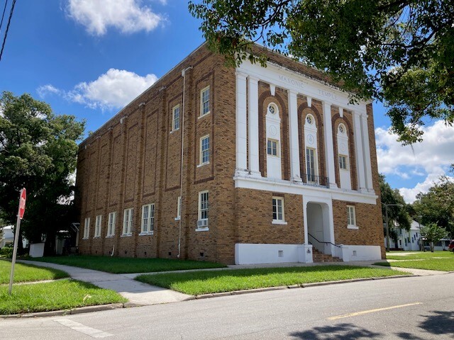 Primary Photo Of 320 S Florida Ave, Bartow Lodge Meeting Hall For Sale