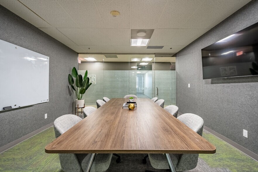 More Photos Of 4100 Alpha Rd, Dallas Coworking Space