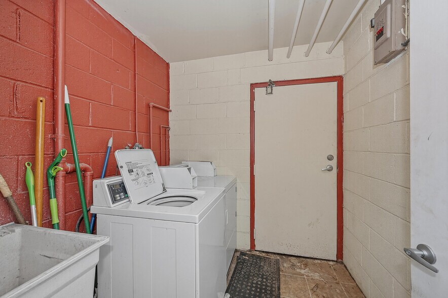 More Photos Of 2302 Salvador St, Cincinnati Apartments For Sale