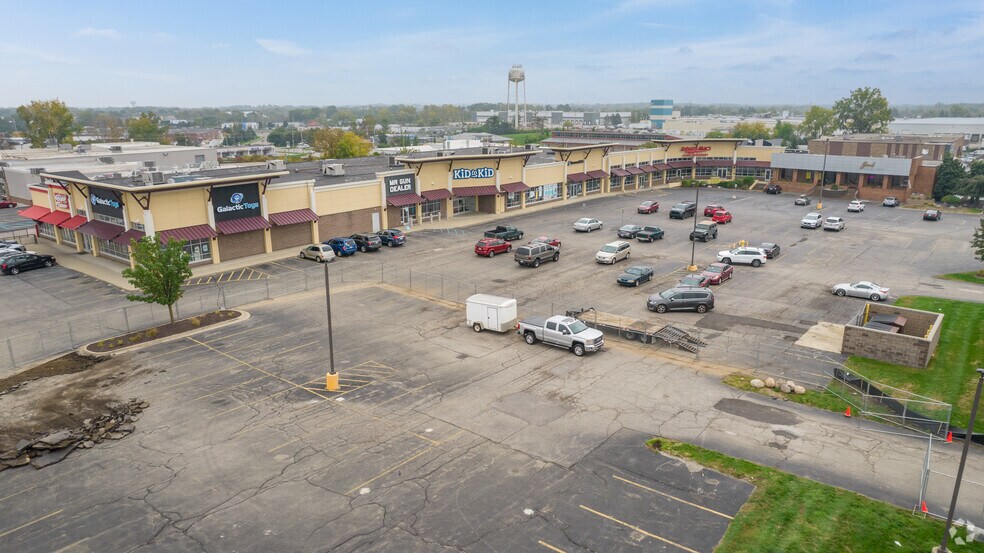 More Photos Of 3094 28th St SE, Kentwood Storefront For Sale