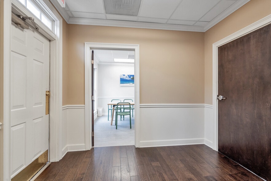 More Photos Of 7000 Peachtree Dunwoody Rd NE, Atlanta Office For Lease