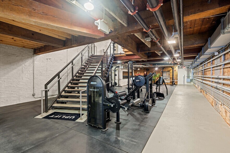 More Photos Of 317 E Water St, Charlottesville Office For Sale