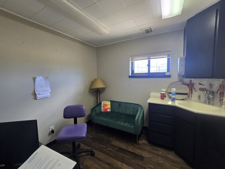 More Photos Of 999 Division St, Prescott Medical For Sale