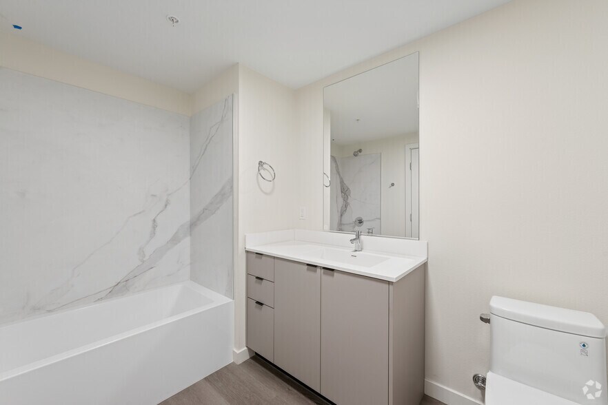 More Photos Of 127 W Pomona St, Monrovia Apartments For Lease