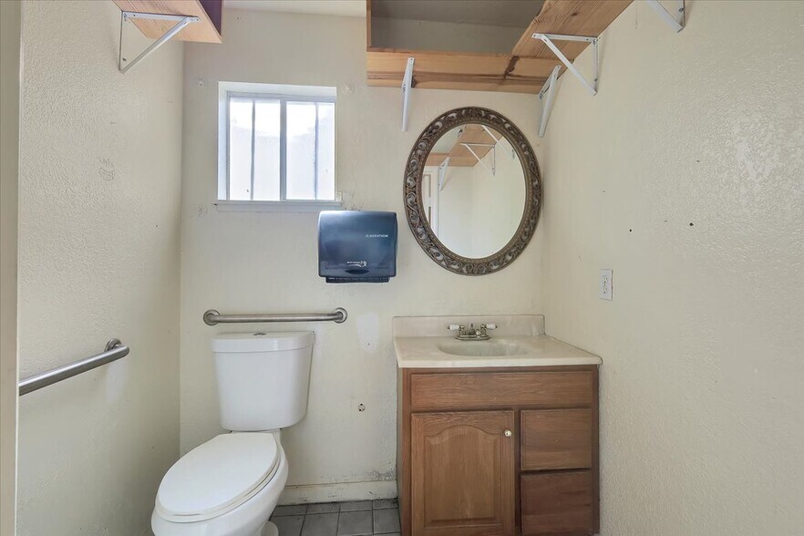 More Photos Of 525 Plumas St, Yuba City Storefront For Sale