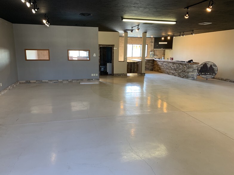 More Photos Of 3101-3121 Kintzley Ct, Laporte Storefront Retail Office For Lease