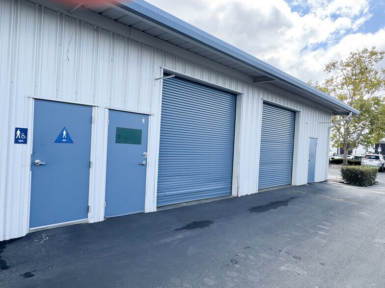 Primary Photo Of 2175 Bluebell Dr, Santa Rosa Warehouse For Lease